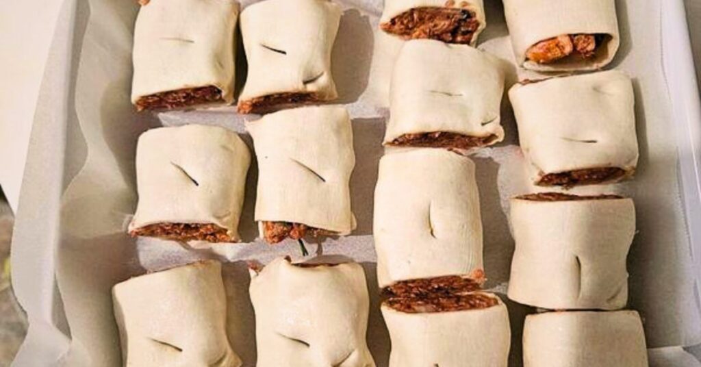 3. Assemble the Sausage Rolls