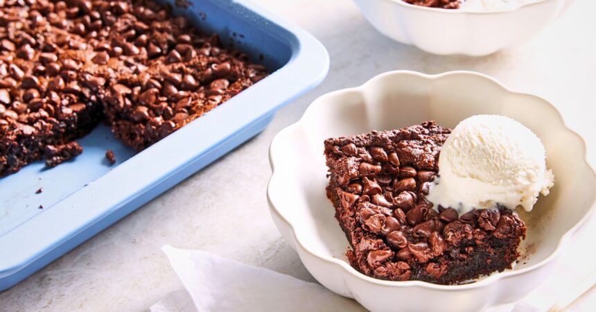 Irresistible Chocolate Dump Cake Recipes: A Sweet Treat for Every Occasion